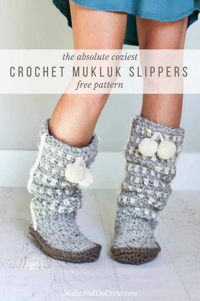 These slouchy, stylish and easy crochet slippers come together with suprisingly simple construction and, most importantly, very few ends to weave in! Get the free crochet pattern using Lion Brand Wool-Ease Thick & Quick!